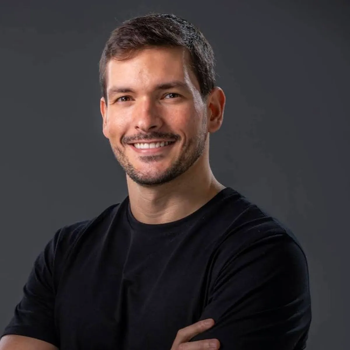 Consultant portrait 3